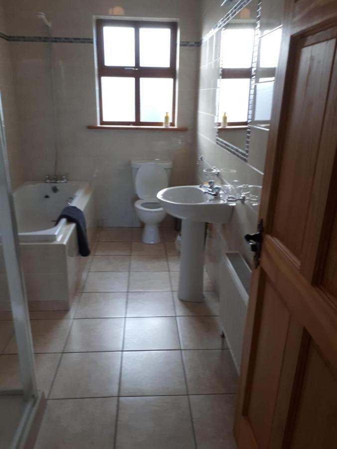 Droíchead an Chláir Ballytigue House מראה חיצוני תמונה